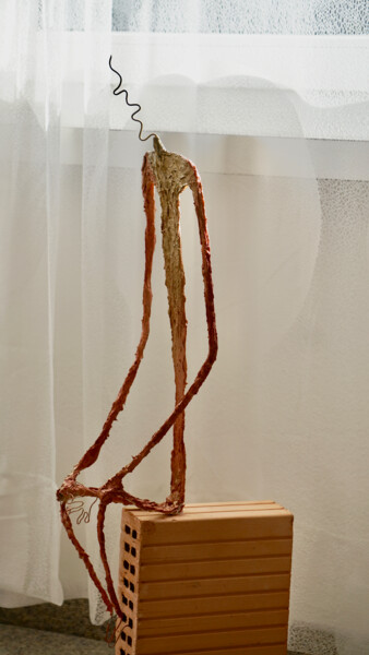 Sculpture intitulée "Müde" par Ulrich Ernst Nievergelt, Œuvre d'art originale, Fil de fer