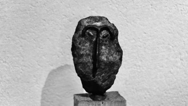 Скульптура под названием "Tranquillité d'espr…" - Ulrich Ernst Nievergelt, Подлинное произведение искусства, Камень