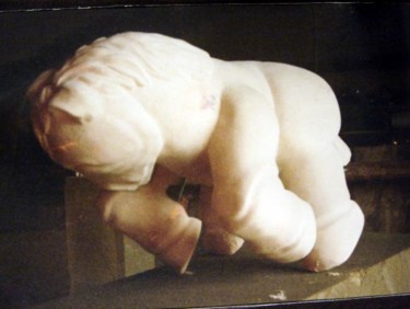 Sculpture intitulée "la petit cheval bla…" par Umo, Œuvre d'art originale, Pierre