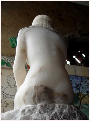 Rzeźba zatytułowany „nada” autorstwa Umo, Oryginalna praca