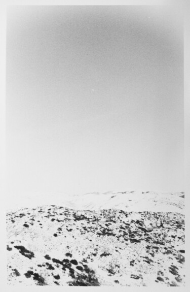 Photographie intitulée "Plateau" par Przemek Kret, Œuvre d'art originale, Photographie argentique