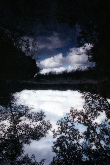 Look Deeper Photographie intitulée "Look Deeper" par Wouter Koster, Œuvre d'art originale, Photographie argentique Monté sur Autre panne…