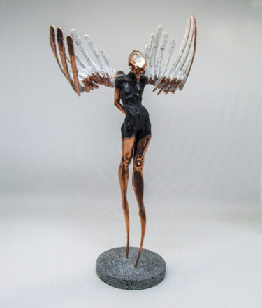 Escultura intitulada "Black Birdie" por Iurii Gutsuliak (Yura Ghutzuliak), Obras de arte originais, Moldagem