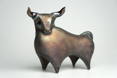 Sculpture titled "Bull" by Urszula Despet, Original Artwork, Ceramics