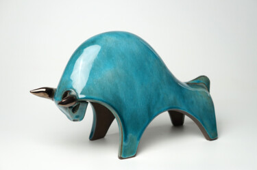 Scultura intitolato "Bull Turquoise" da Urszula Despet, Opera d'arte originale, Ceramica