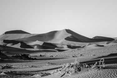 Фотография под названием "Namib Desert-0525-SW" - Uwe Bauch, Подлинное произведение искусства, Цифровая фотография