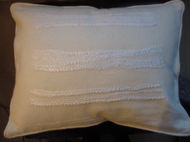 Textile Art titled "pillow" by Valentina Minciel-Mouton, Original Artwork