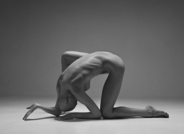 Fotografie getiteld "Obeisance" door Vadim Stein, Origineel Kunstwerk, Film fotografie