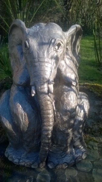 Sculpture titled "L'ELEPHANT ASSIS" by Valerie Perron, Original Artwork, Ceramics