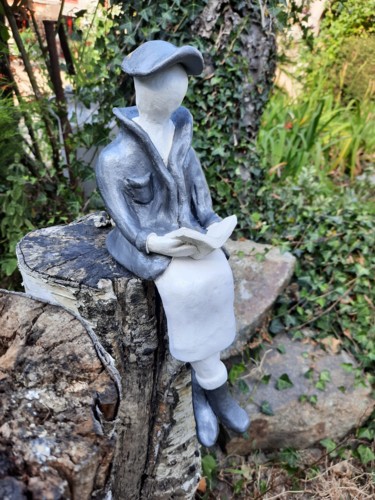 Sculpture intitulée "La liseuse" par Valerie Perron, Œuvre d'art originale, Céramique