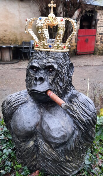 Sculptuur getiteld "THE KING - COMMANDE" door Valerie Perron, Origineel Kunstwerk, Klei