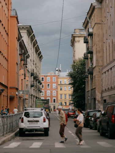Fotografie mit dem Titel "Street photo in Sai…" von Valeria Nikitina, Original-Kunstwerk, Digitale Fotografie