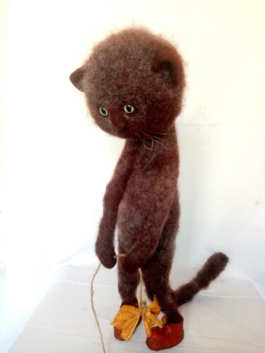 Arte têxtil intitulada "Обиженный кот" por Valeriia Bulgakova, Obras de arte originais, Tecido