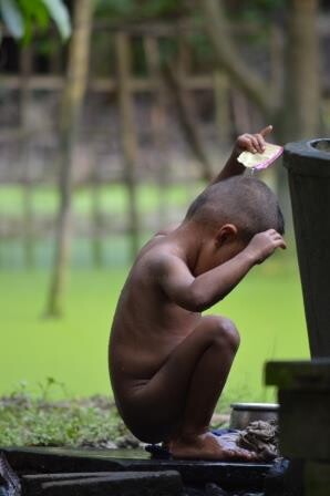 Photographie intitulée "Enfant Birman" par Valériane, Œuvre d'art originale