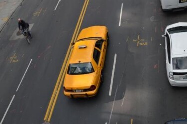 Photographie intitulée "Yellow Cab" par Valériane, Œuvre d'art originale
