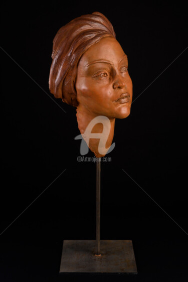 Sculpture titled "Intempor'elle2" by Valerie Barrault, Original Artwork, Clay