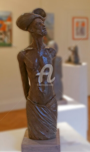 Sculpture titled "Le Voyageur" by Valerie Barrault, Original Artwork, Clay