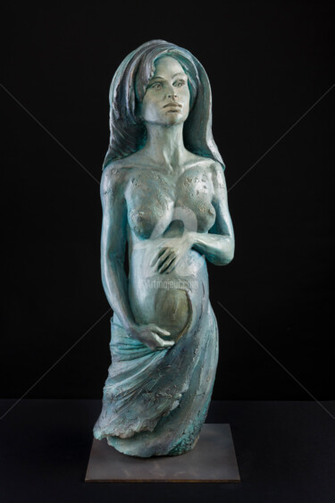 Sculpture titled "Chrysalide, porteus…" by Valerie Barrault, Original Artwork, Terra cotta