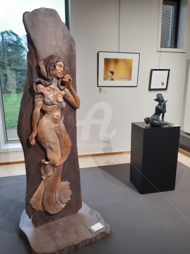 Скульптура под названием "Dans le jardin d'Ap…" - Valerie Barrault, Подлинное произведение искусства, Терракота