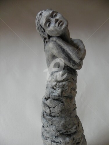 Sculpture titled "La Dame du lac" by Valerie Barrault, Original Artwork, Ceramics