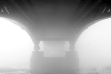 Фотография под названием "Le pont des brumes" - Valery Trillaud, Подлинное произведение искусства, Цифровая фотография
