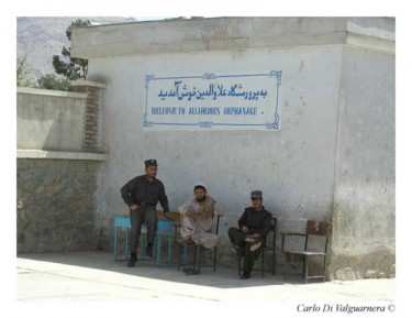 Fotografia zatytułowany „benvenuti ad allahu…” autorstwa Carlo Di Valguarnera, Oryginalna praca