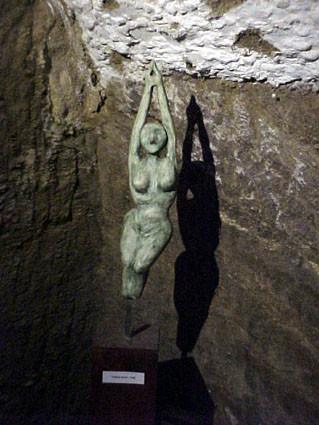 Скульптура под названием "Ondine verte" - Valja, Подлинное произведение искусства, Другой