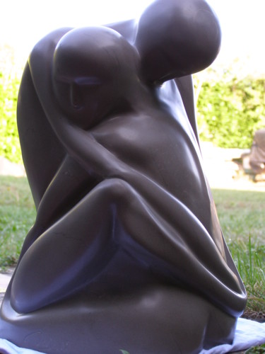 Escultura intitulada "Enlace-moi" por Valja, Obras de arte originais, Pedra