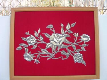 Artesanato intitulada "A Rosa e Folha Reco…" por Vanda Estriga, Obras de arte originais