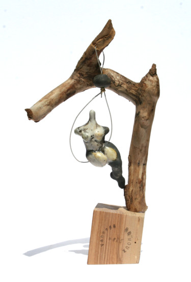 Sculpture titled "Balançoire avec fem…" by Vanessa Renoux, Original Artwork, Ceramics