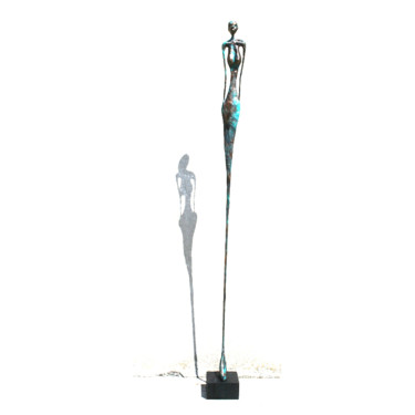 Sculpture de femme longiligne, style Giacometti Sculpture intitulée "Sculpture de femme…" par Vanessa Renoux, Œuvre d'art originale, Papier