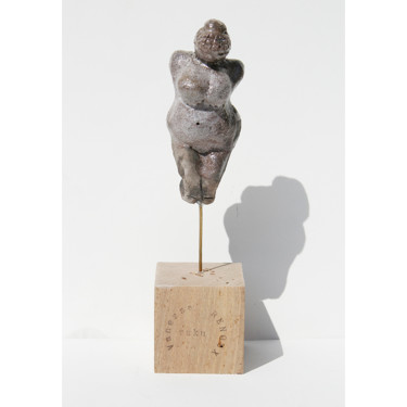 Escultura intitulada "Vénus de Willendorf…" por Vanessa Renoux, Obras de arte originais, Cerâmica