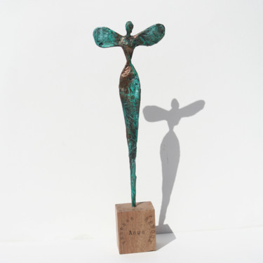 Escultura titulada "Ange gardien, femme…" por Vanessa Renoux, Obra de arte original, Papel