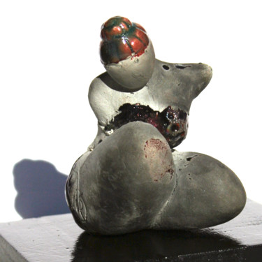 Skulptur mit dem Titel "Sculpture de femme…" von Vanessa Renoux, Original-Kunstwerk, Keramik