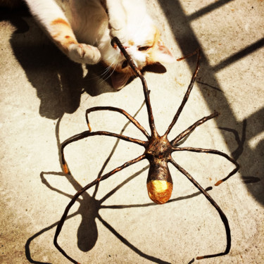Escultura intitulada "Sculpture araignée…" por Vanessa Renoux, Obras de arte originais, Papel