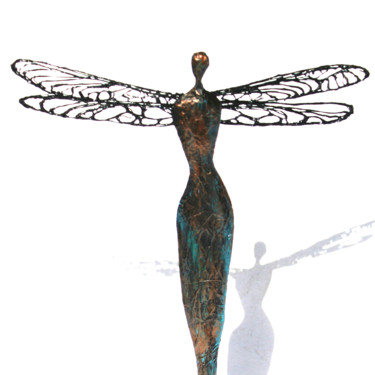 Sculpture intitulée "Femme libellule" par Vanessa Renoux, Œuvre d'art originale, Papier