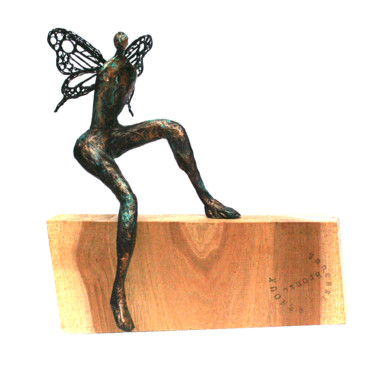 Femme papillon envol Sculpture intitulée "Femme papillon envol" par Vanessa Renoux, Œuvre d'art originale, Papier