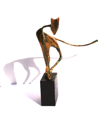 Scultura intitolato "Golden cat, sculptu…" da Vanessa Renoux, Opera d'arte originale, Carta