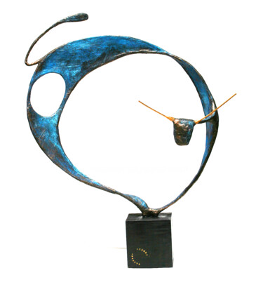 Sculpture titled "Grand taureau bleu" by Vanessa Renoux, Original Artwork, Paper