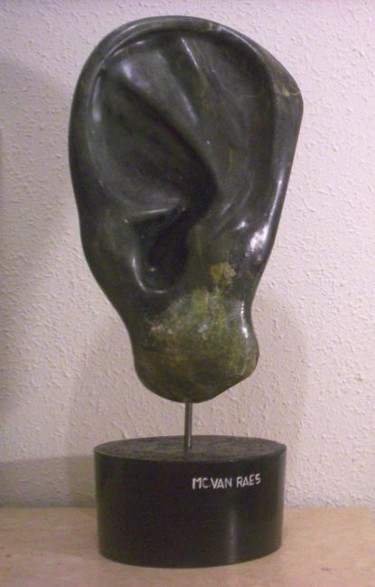 Sculpture intitulée "avoir de l'oreille" par Marie Claire Van Raes, Œuvre d'art originale