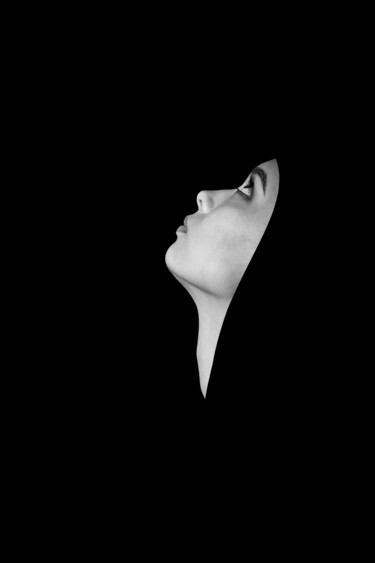 Fotografia intitulada "Portrait in black" por Varvara Shtern, Obras de arte originais, Fotografia digital