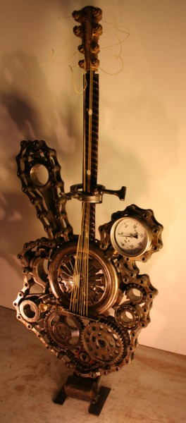 Sculpture titled "guitare 8 cordes" by Eric Barque, Original Artwork, Metals