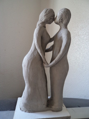 Skulptur mit dem Titel "Amoureux" von Vegetokine, Original-Kunstwerk, Keramik