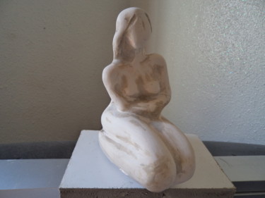 Skulptur mit dem Titel "Attente..." von Vegetokine, Original-Kunstwerk, Keramik