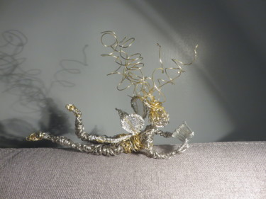 Escultura titulada "Danseuse fée Charlo…" por Véronique Degabriel, Obra de arte original, Alambre