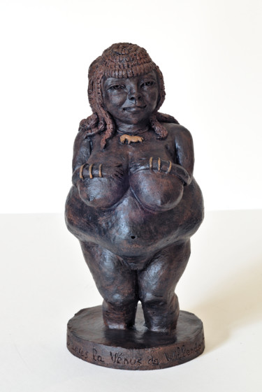 Скульптура под названием "La Vénus" - Véronique Lopez-Boiteux, Подлинное произведение искусства, Терракота