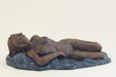 Sculpture titled "Hommage à Suzanne T…" by Véronique Lopez-Boiteux, Original Artwork, Terra cotta