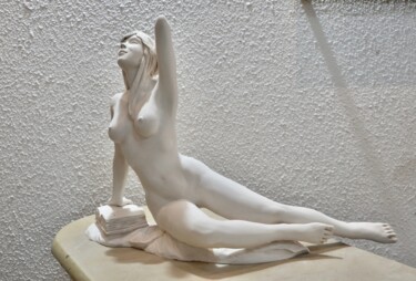 Скульптура под названием "Lecture mutine" - Véronique Richard, Подлинное произведение искусства, Терракота