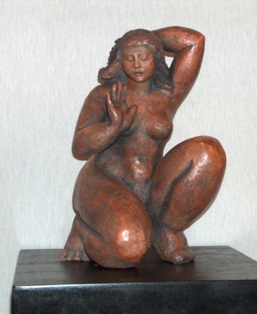 Sculpture titled "Maya" by Véronique Viala, Original Artwork