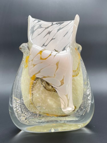 Скульптура под названием "Vase decoupé" - Alexis Mathelin, Подлинное произведение искусства, Стекло
